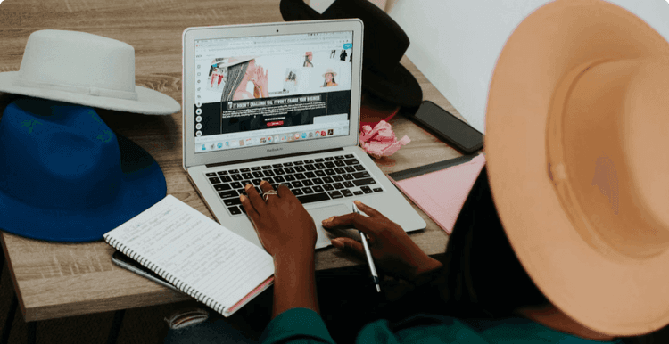 A Web Developer Freelancer's Success Story with Invoice Management Software